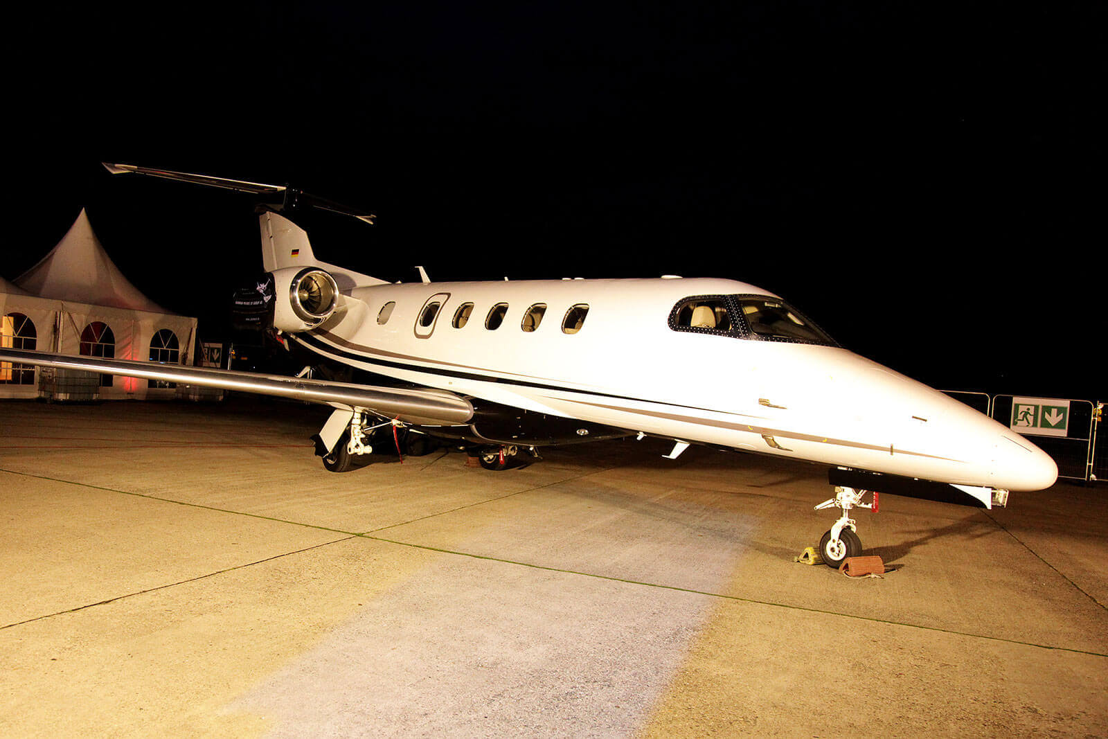 Privat Jet auf einem Rollfeld